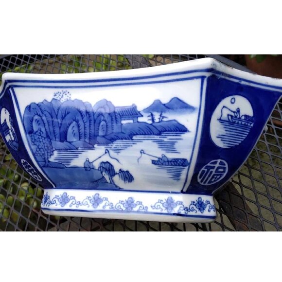 Vintage Octagonal Chinese Cobalt Blue Painted on White Porcelain Vase/Bowl - Picture 4 of 10